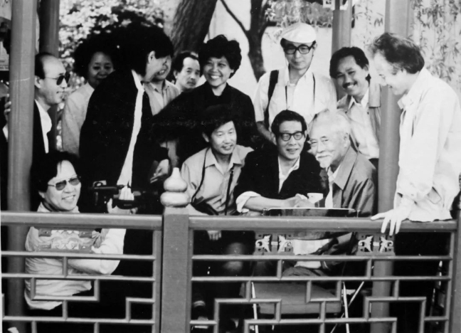 1990年，葉淺予師生藝術行路團在浙江